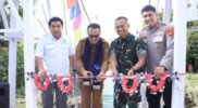 Ketua DPRD Hutri Randa Hadiri Peresmian Jembatan Perintis Garuda di Desa Mekar Jaya