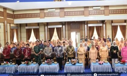 Ketua DPRD Hadiri Pengukuhan DWP Kota Sungai Penuh 2024–2029