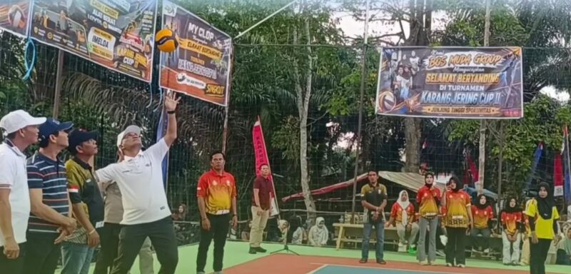 Bupati Hurmin Buka Karang Jering Cup II 2026
