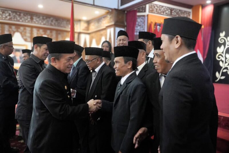 Gubernur Al Haris Lantik 31 Kepala SMA dan SMK di Jambi
