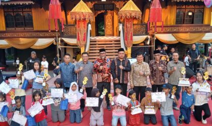 Sekda Alpian Hadiri Jambi Elok Nian Bungo