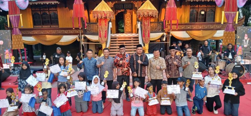 Sekda Alpian Hadiri Jambi Elok Nian Bungo