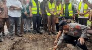 Peletakan batu pertama Jembatan Limau Sundai