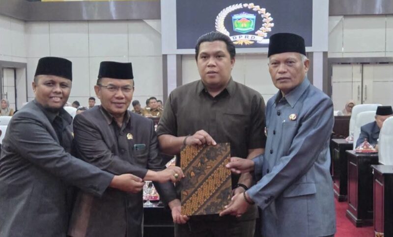 Wawako Azhar Hadiri Penandatanganan KUA-PPAS 2027