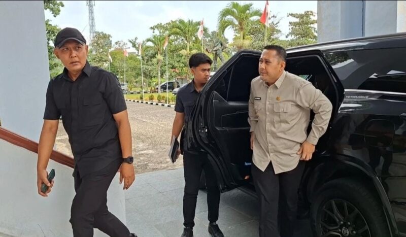 Bupati Merangin M. Syukur melarang kepala OPD melakukan perjalanan dinas luar daerah