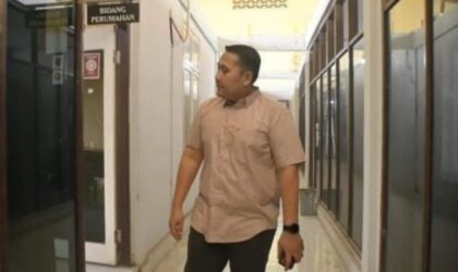 Bupati Merangi, H. M. Syukur sidak di kantor Perkim