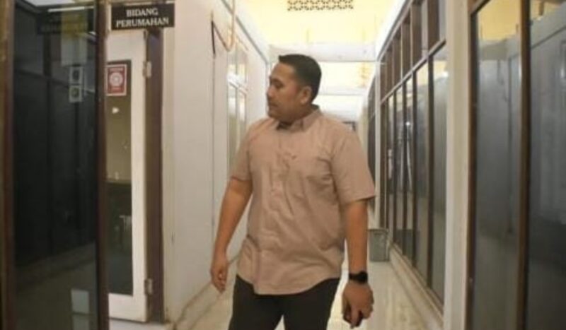 Bupati Merangi, H. M. Syukur sidak di kantor Perkim