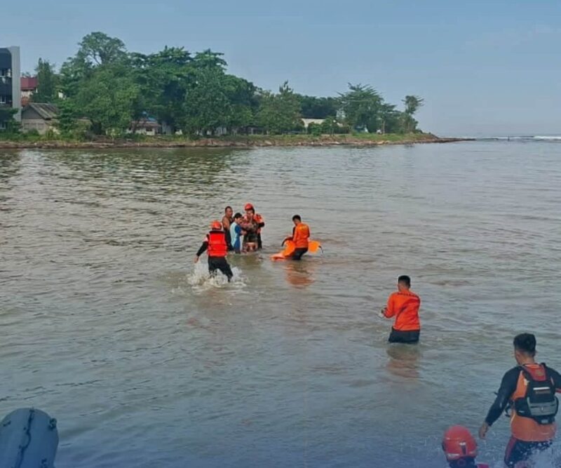 Tim SAR Brimob Polda Sumbar menemukan Zahir