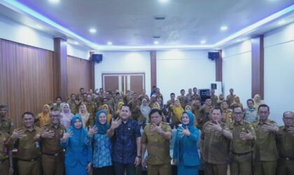 Bupati M. Syukur Buka STBM 5 Pilar