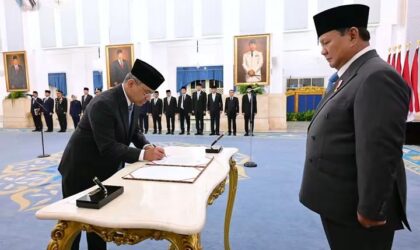 Presiden Prabowo Subianto melantik Suahasil Nazara sebagai Menteri Keuangan Kabinet Merah Putih