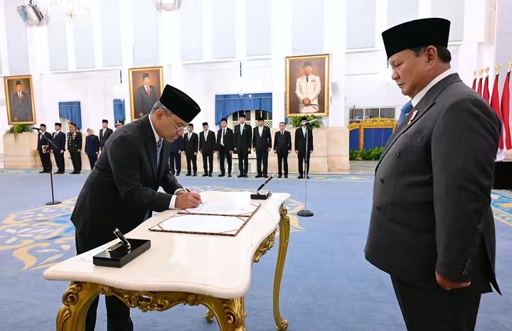 Presiden Prabowo Subianto melantik Suahasil Nazara sebagai Menteri Keuangan Kabinet Merah Putih