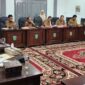 Komisi II menggelar Rapat Dengar Pendapat (RDP) bersama sejumlah organisasi perangkat daerah dan asosiasi pelaku usaha, Senin (7/9).