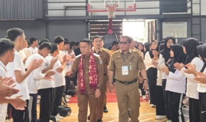 Sekda Alpian Beri Motivasi Kepemimpinan Siswa SMA Negeri 1 Sungai Penuh