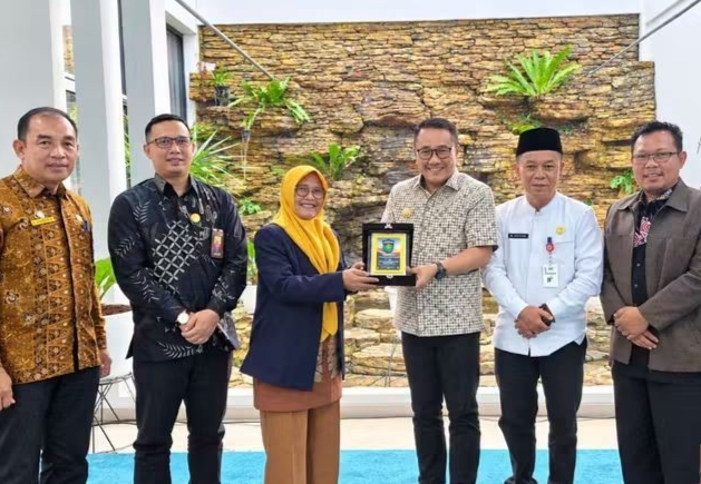 Wako Alfin menyambut Ketua PTA Jambi di Rumah Dinas Wali Kota Sungai Penuh