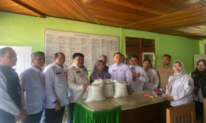Pemkab Merangin Salurkan 1.174 Ton Beras untuk 39.152 KPM