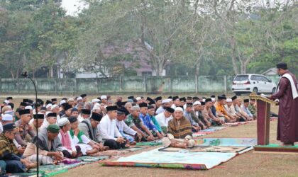 Warga Muko-Muko Bathin VII gelar Sholat Istisqa di tengah kemarau panjang