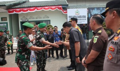Hutri Randa menyambut kunjungan Pangdam XX/TIB Mayjen