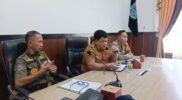 Sekda Merangin, Zulhifni memimpin rapat koordinasi persiapan penertiban di Ruang Rapat Bupati Merangin, Senin (28/9/2026)