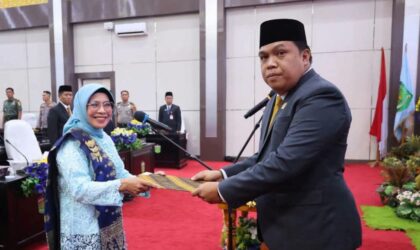 Ketua DPRD Hutri Randa Pimpin Paripurna PAW Helneti Mesra
