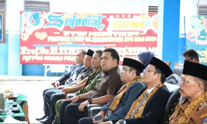 Hutri Randa Hadiri Pelantikan Pimpinan STKIP Muhammadiyah