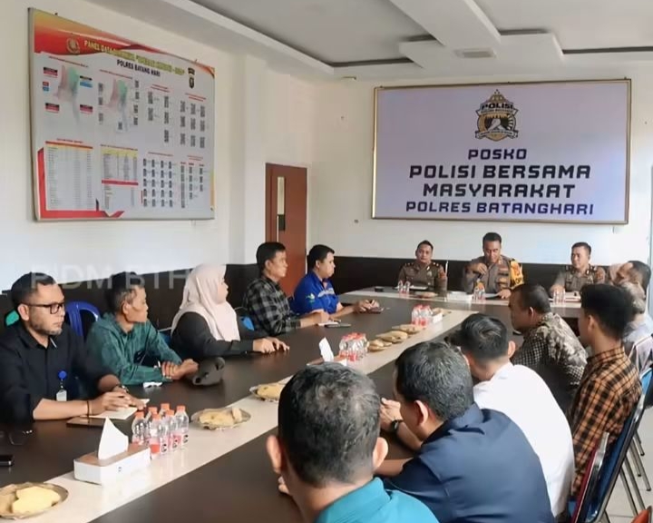 Sat Binmas Polres Batang Hari menggelar pertemuan dan koordinasi bersama sejumlah perwakilan perusahaan di Kabupaten Batang Hari (foto Polres Batanghari)