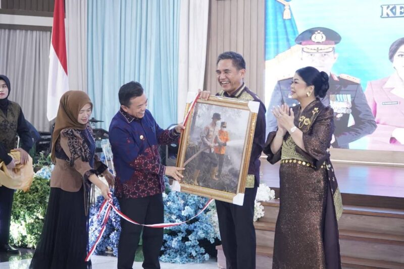 Gubernur Al Haris mengapresiasi pengabdian Irjen Krisno saat kenal pamit Kapolda Jambi