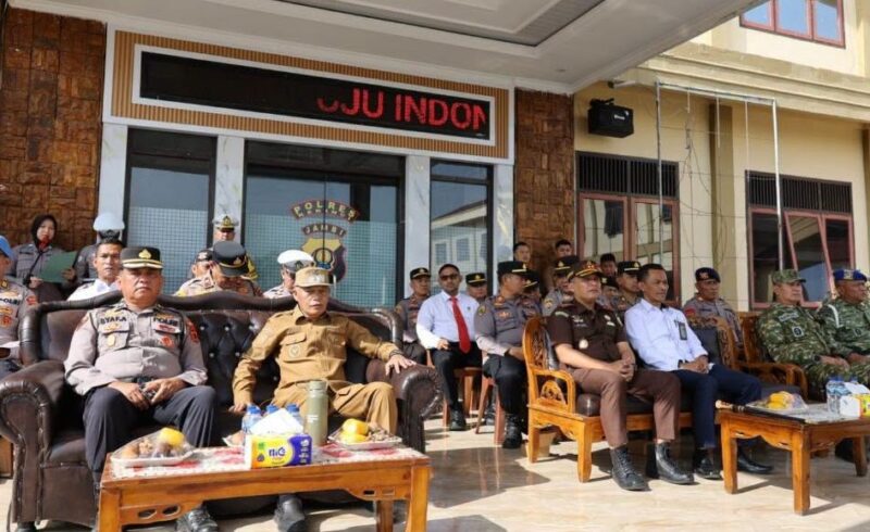 Wakil Wali Kota Sungai Penuh, Azhar Hamzah, menghadiri Apel Gelar Pasukan Operasi Patuh 2026 di Lapangan Apel Mapolres Kerinci